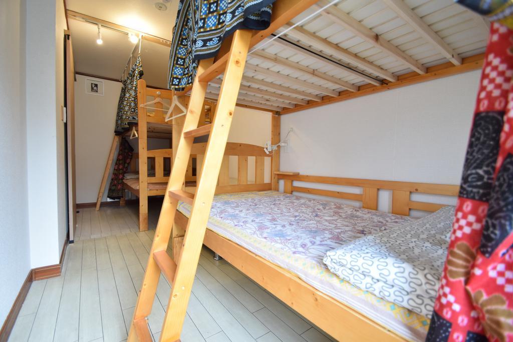 Santana Guest House Ōsaka Eksteriør bilde